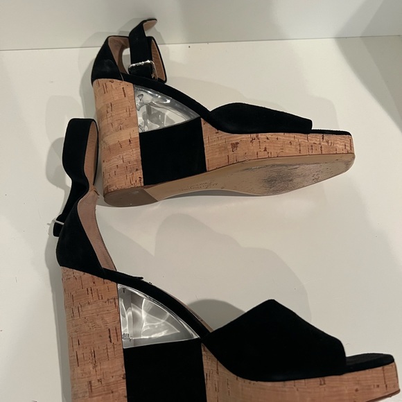 Salvador Ferragamo Italian Black Wedges- Approx 4.5in wedge- Exllt condition - Picture 5 of 5